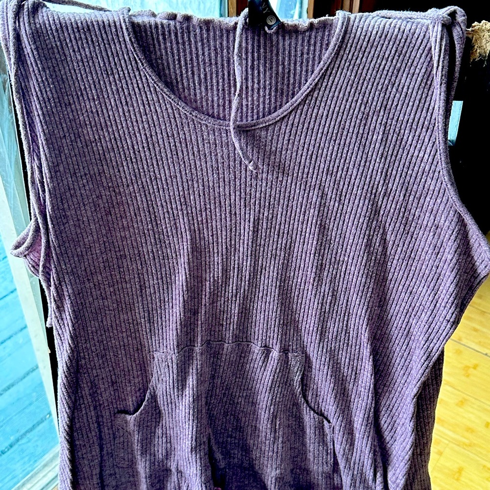 Purple Sleeveless Sweater Size XL